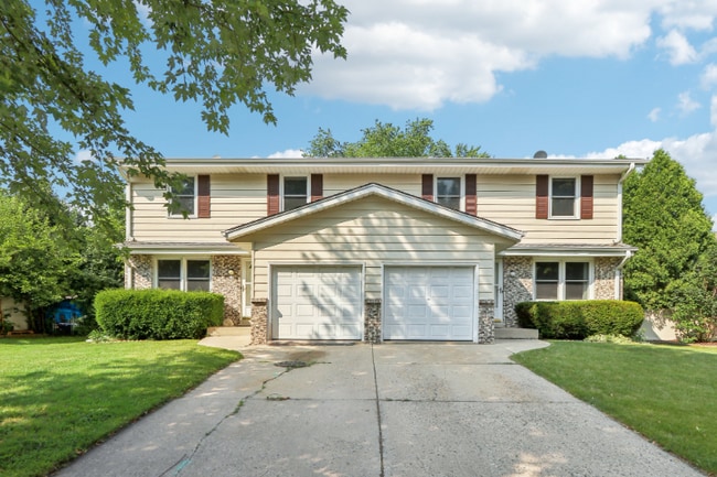 Photo - 2708-2710 Woodridge Ln Unit 1