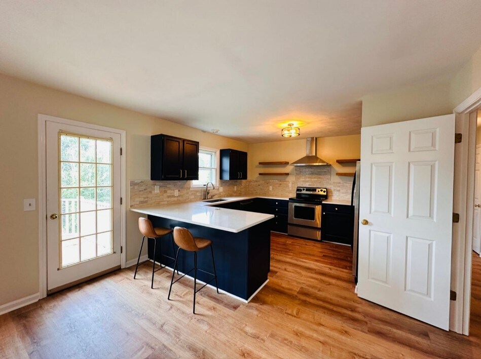 1007 Chateau St Blacksburg - 1007 Chateau St Blacksburg