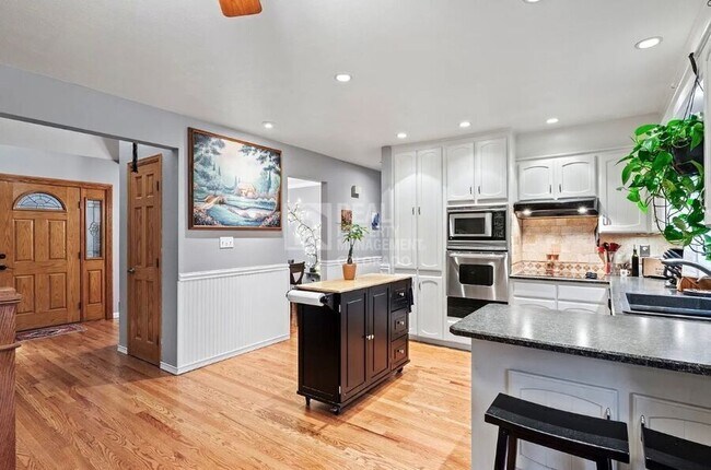 Photo - 7120 Delmonico Dr