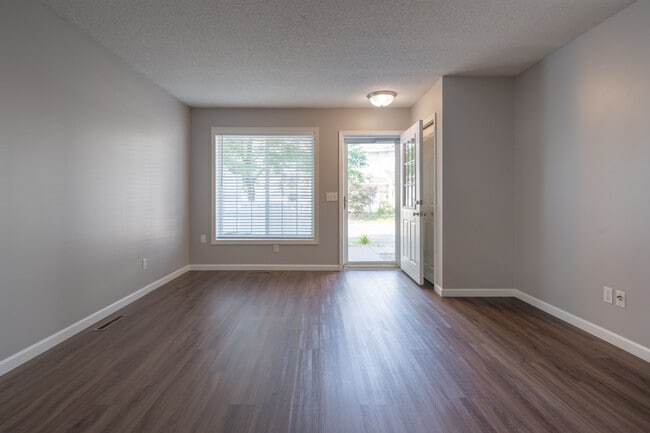 Photo - 7883 Autumn Ridge Avenue