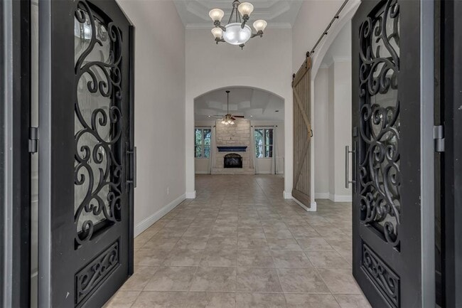 Photo - 140 Oak Plaza Dr