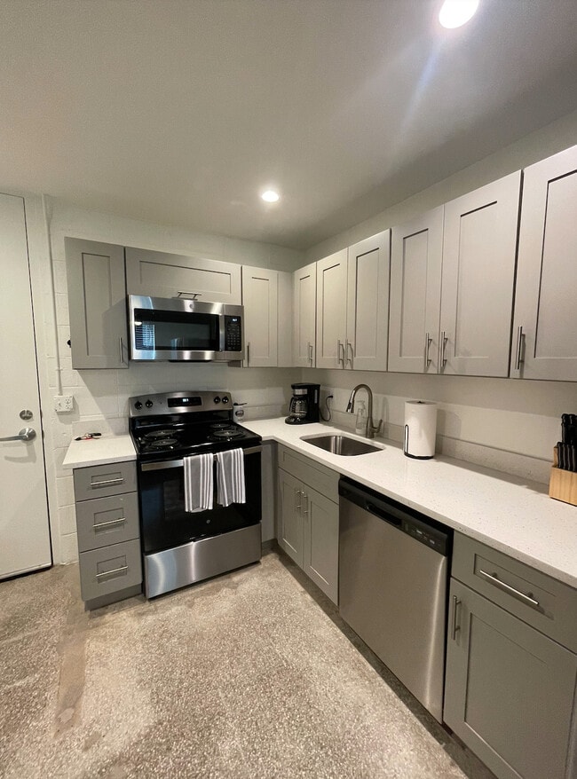 Cocina unitaria - Studio Arms Apartments