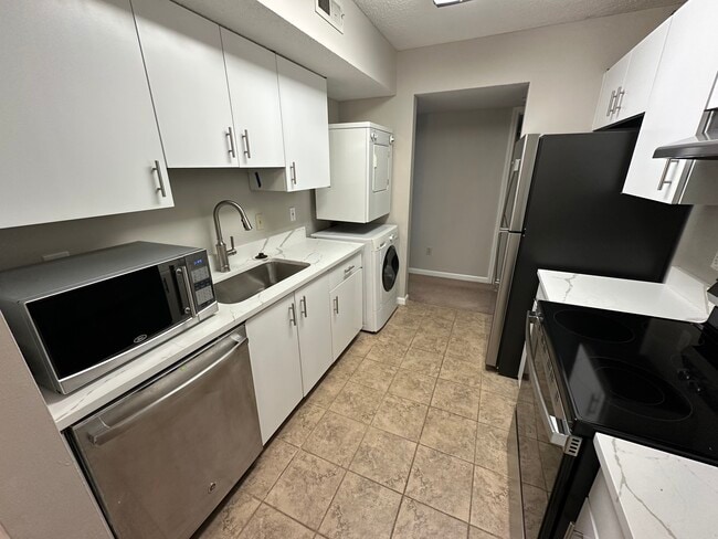 Photo - 1471 Bobolink Pl Unit Adennes II