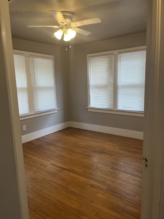 Photo - 2-Bedroom Home near Uptown.