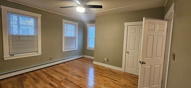 Building Photo - 70 Forest St Unit 1st floor