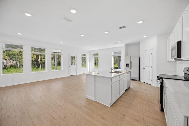 Photo - 5087 Loggia Ln