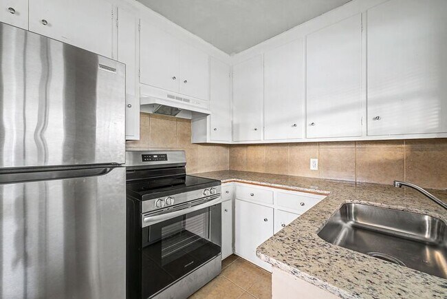 Photo - 911 S 10th St