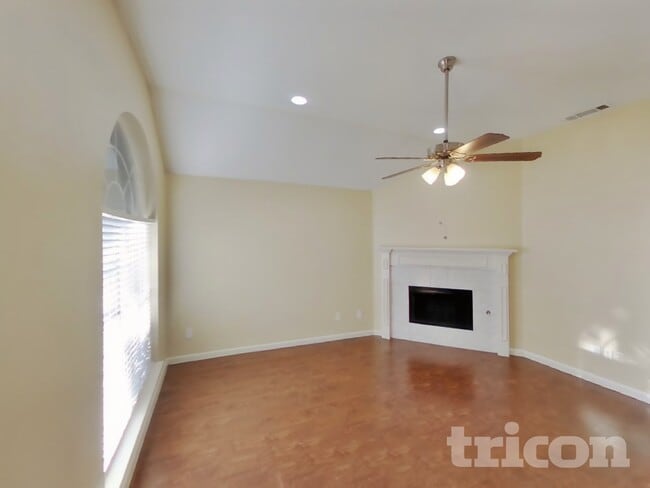 Photo - 2616 Spring Rain Dr