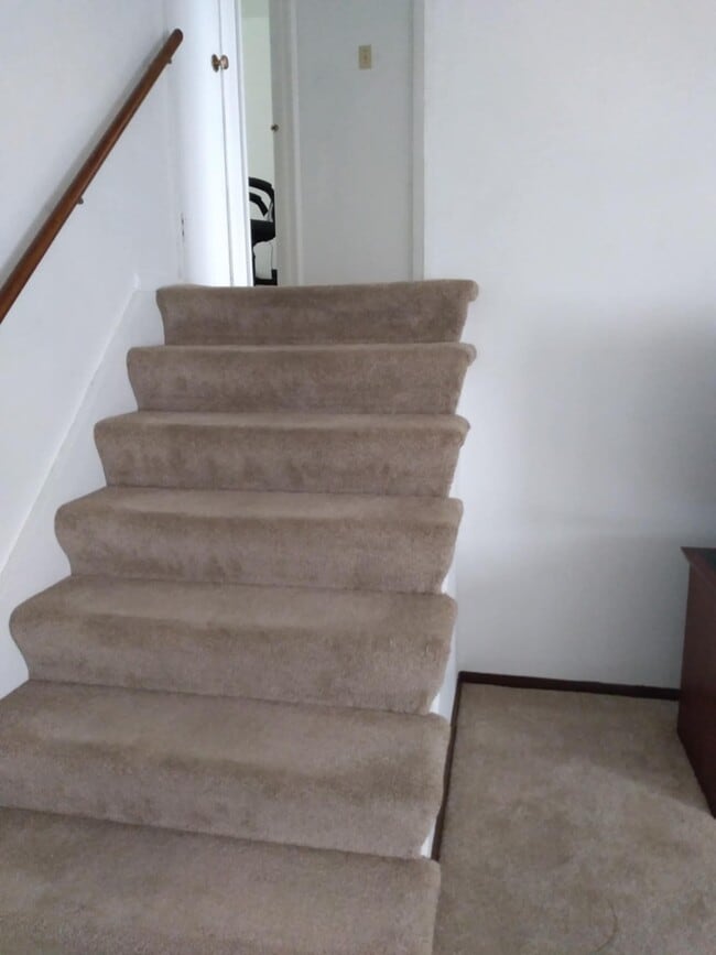 Photo - 1545 Bristol Ln