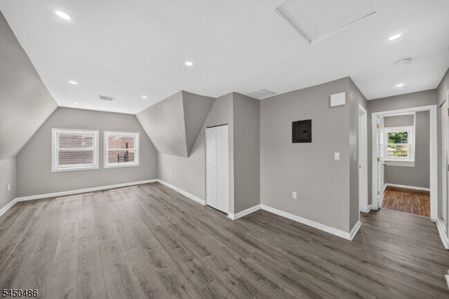Photo - 467 Summer Ave Unit 3