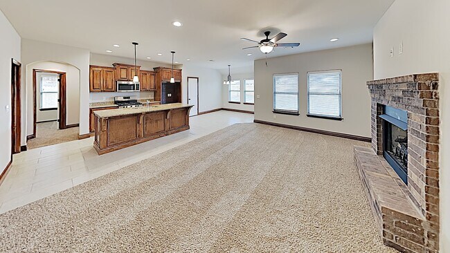 Photo - Beautiful and Spacious 4 Bedroom 2 Bath Ho...