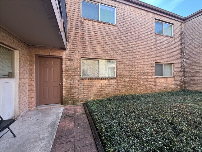 Photo - 1530 Heights Blvd Unit 9