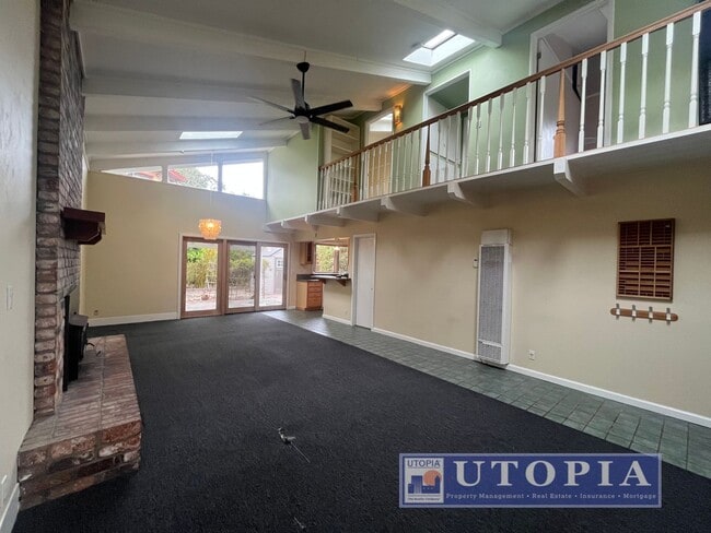 Photo - Beautiful and spacious 2 Bedroom, 1.5 Bathroom Located in Rio Del Mar, close to the beach and Apt...