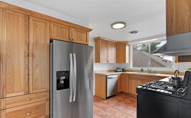 Photo - Highly Appealing Updated North End 4 Bedroom!