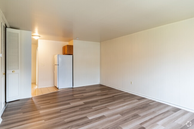 1BR, 1BA - 657SF