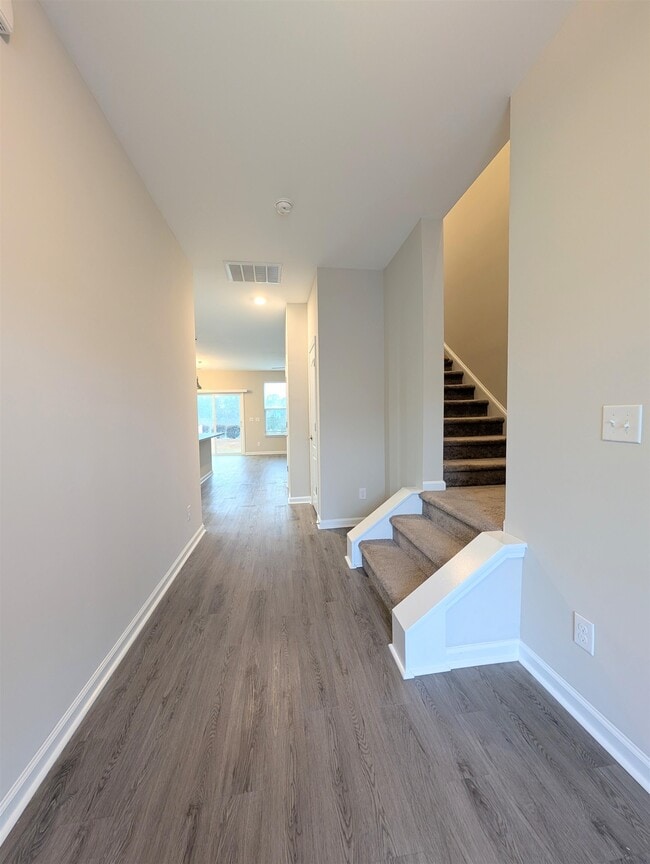 Photo - 129 Goldenrod Cir