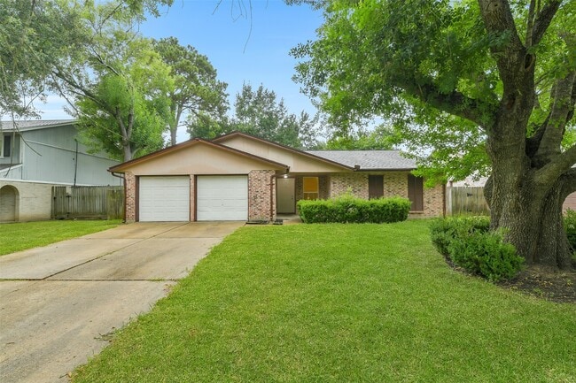 Building Photo - 19334 Wood Village Ln
