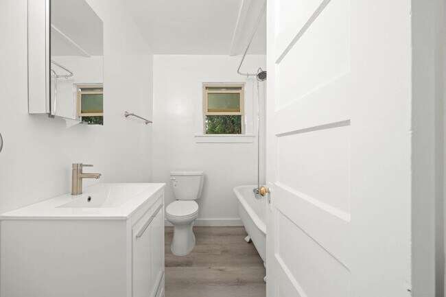 Photo - 1816 Carleton St Unit G