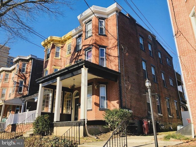 Photo - 1415 N Harrison St House