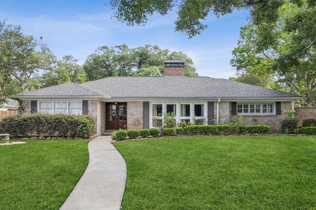 Photo - 5659 Chevy Chase Dr House
