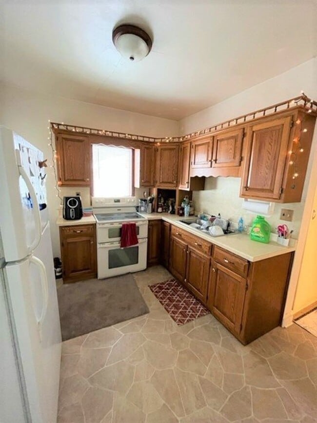 Photo - 148 Newton St Unit 1