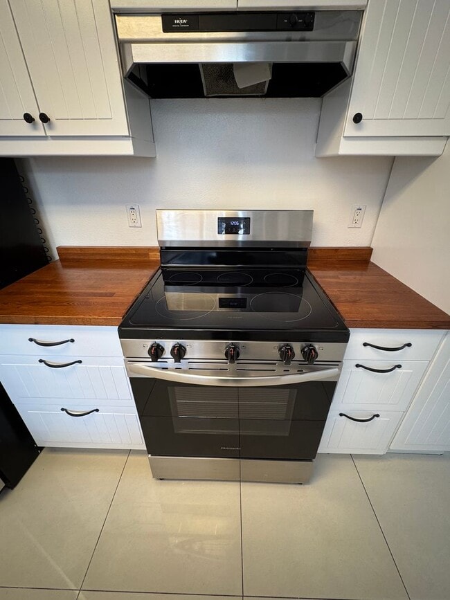 Photo - Newly Remodeled 2 Bedroom 2 Bath Condo in Chula Vista - $2600 a month Unit 43