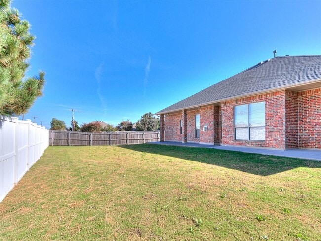 Photo - 8401 NW 107th St