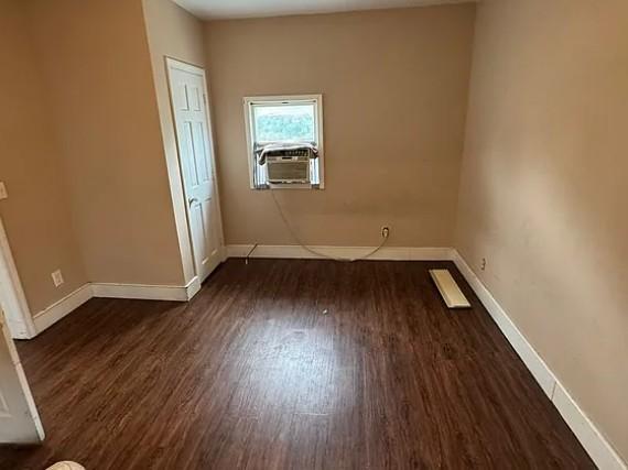 Photo - 100 W Ellis St