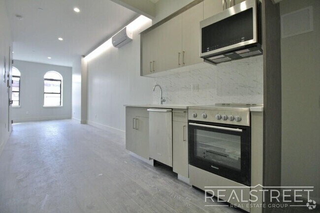 Building Photo - Modern New Studio in Bushwick! Unit 2B Rental