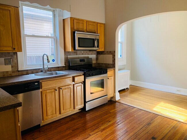 Photo - 86 W 34th St. Unit 2