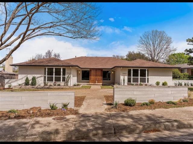 Building Photo - 7605 Meadow Oaks Dr