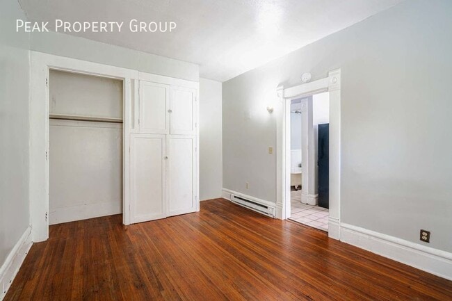 Photo - 246 1/2 W. 5th Avenue Rear-