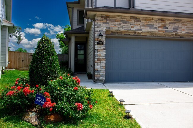 Photo - 206 Fulton Station Dr