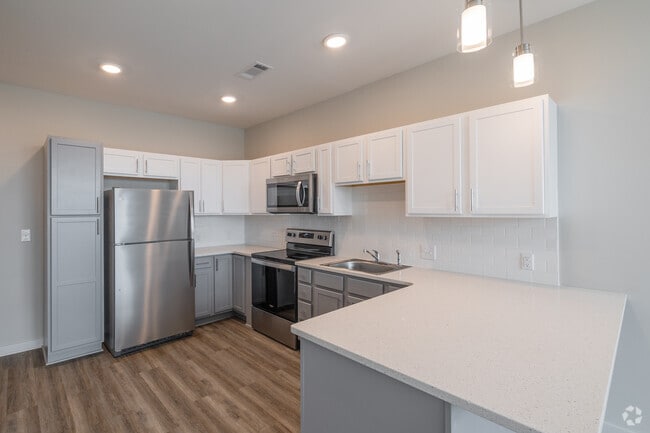 1BR - Ktichen - Madison Station