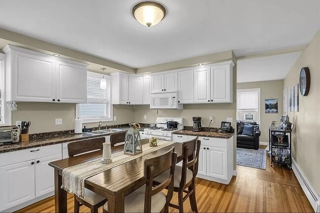 Photo - 141 Park St Apartments Unit 2