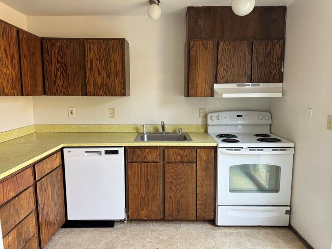 Photo - 675 SW Harrier Cir