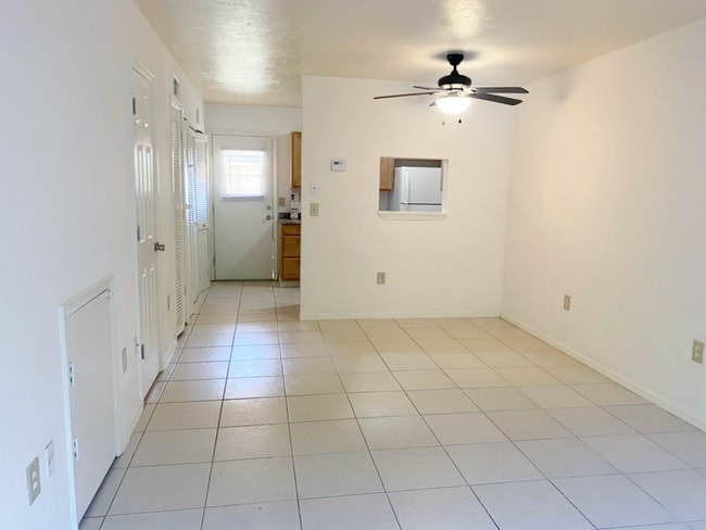 Photo - 3906 SW 26th Terrace Unit D