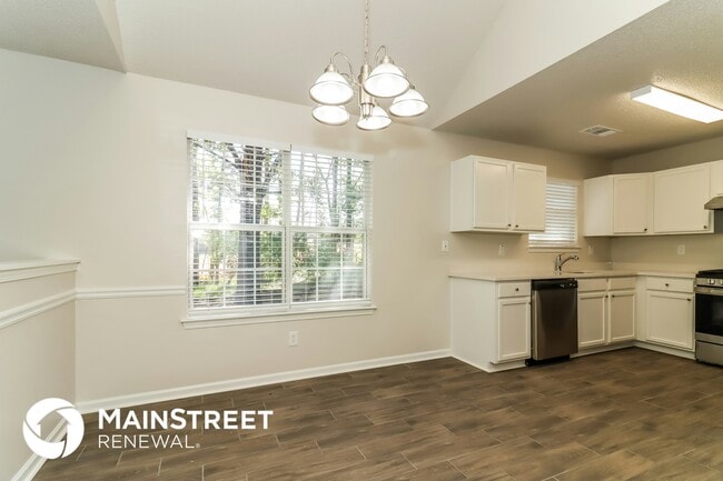 Photo - 4183 Ward Lake Trail