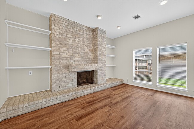 Building Photo - 10815 Shawnbrook Dr Rental