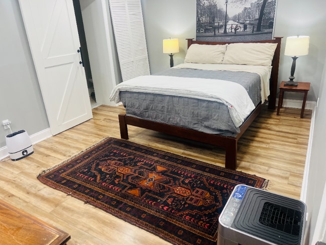 Photo - 1028 Crittenden St NE Unit 2