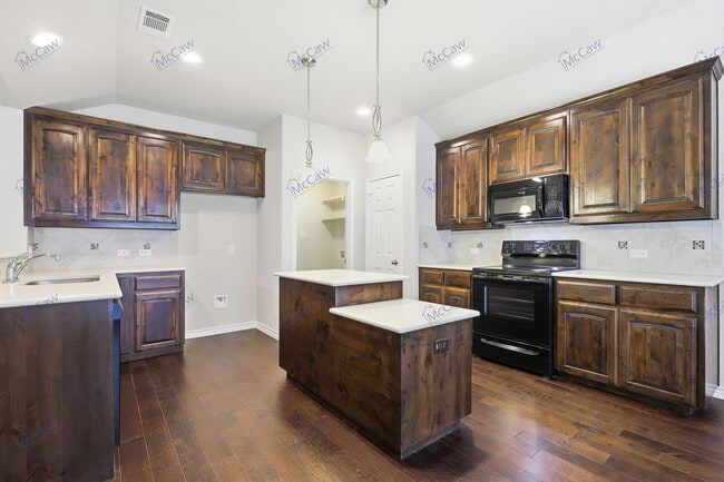 Photo - 140 Wilson Cliff Dr