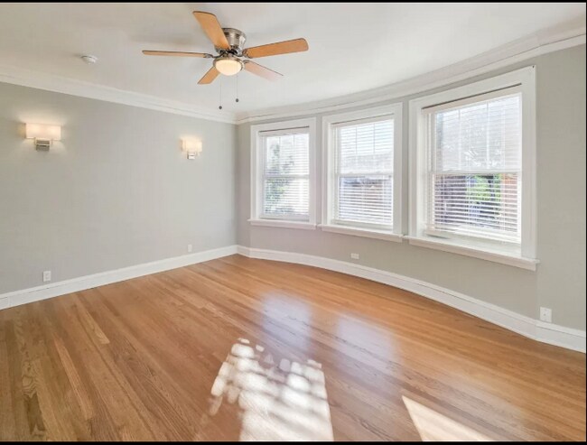 4861 N Hermitage Ave Unit 3