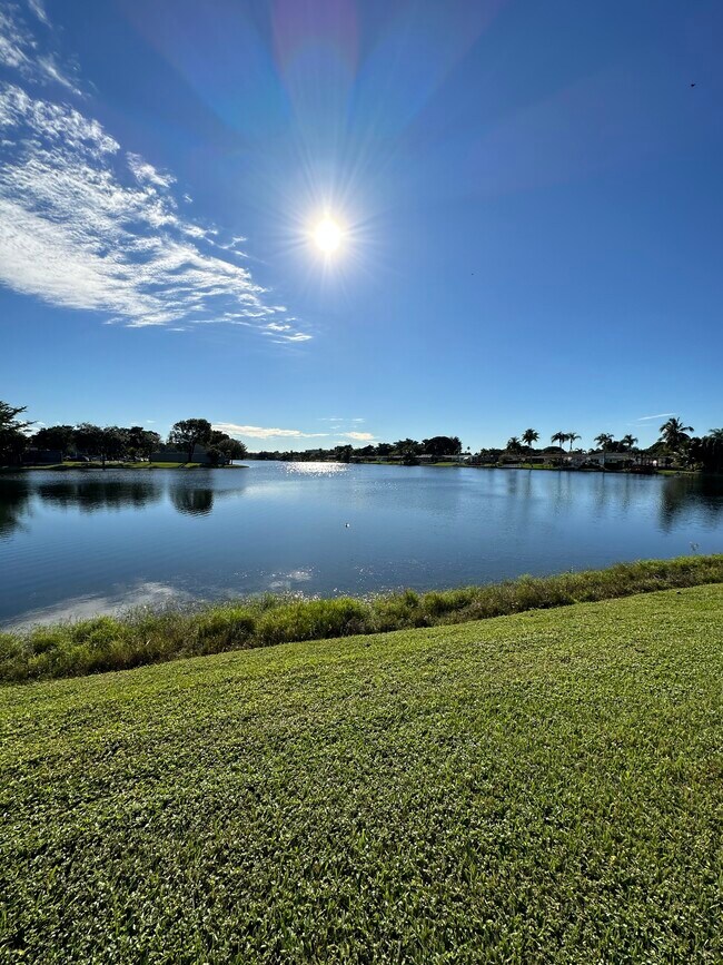 Photo - 11346 Taft St Unidad 11346