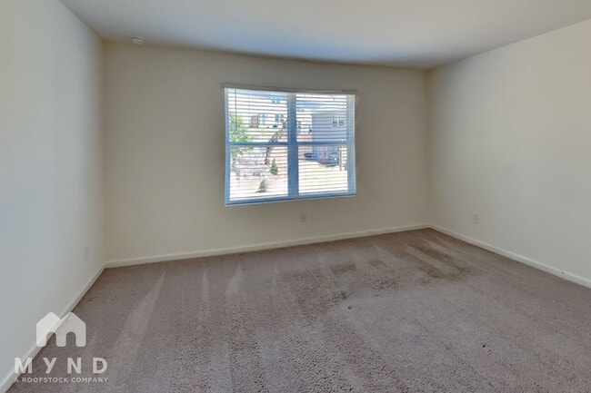 Photo - 2596 Coventry St SW