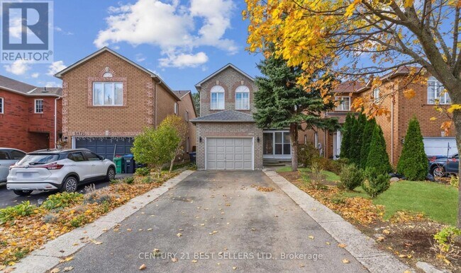 Photo - 5874 Sidmouth St