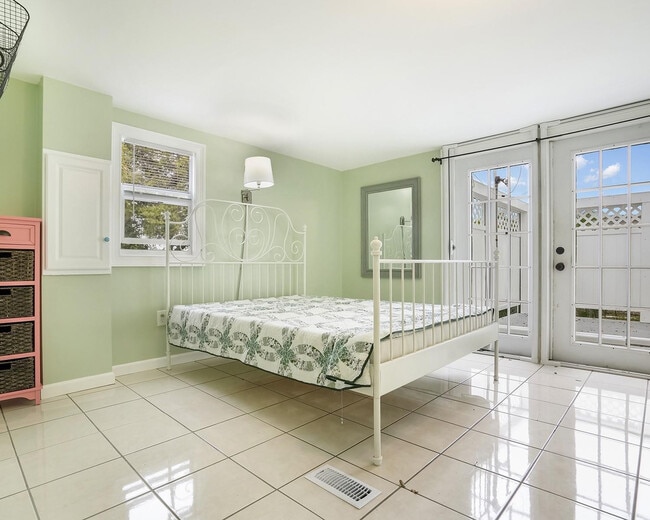 Photo - 1680 SW 84th Ave