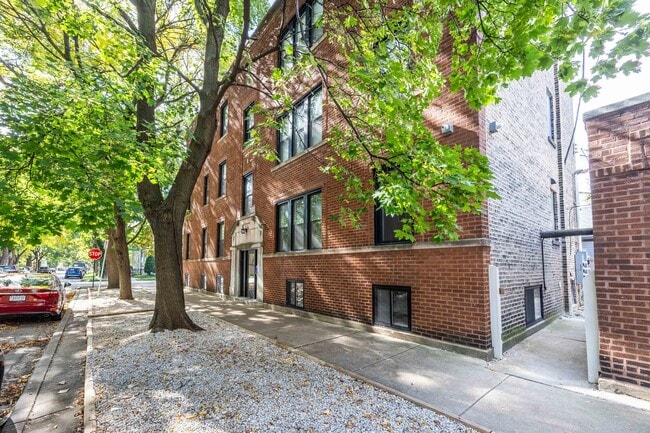 Photo - 4638 N Hamilton Ave Unidad 1F