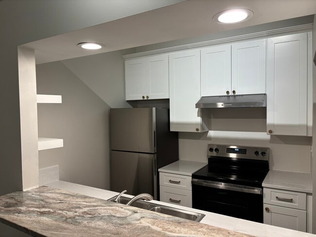 Kitchen Unit 1 - Manors on Main