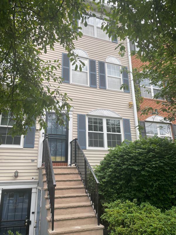 Photo - 92 Callahan Ct