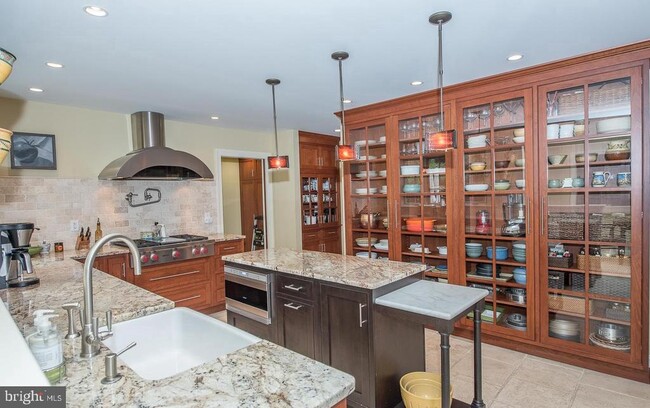 Photo - 414 Gilpin Rd